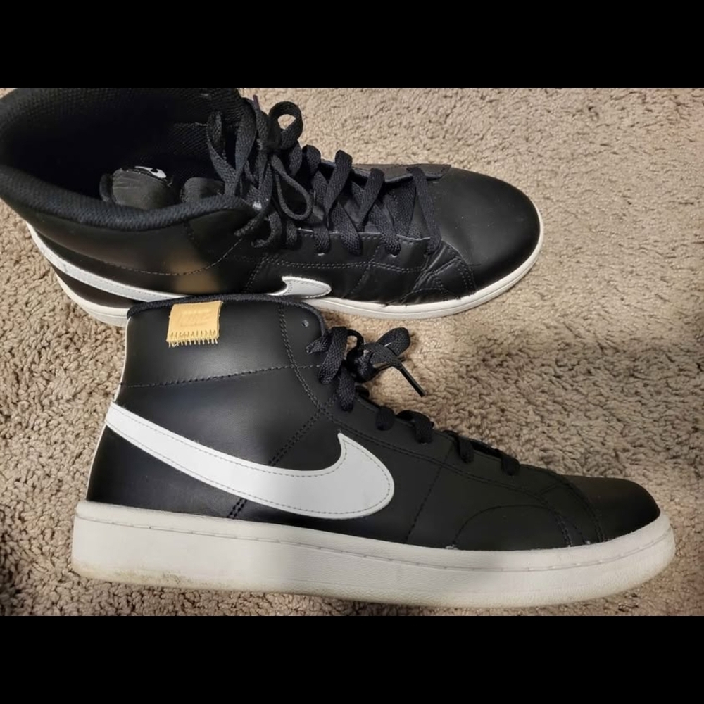 Nike Men's Black and White High-Top Sneakers